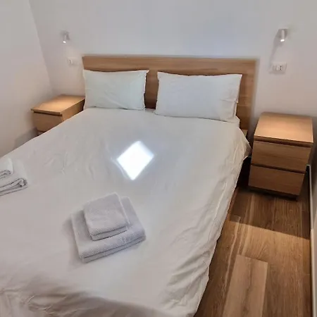 別荘 Corte San Pietro -apartments モルフェッタ